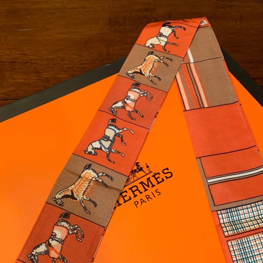 Hermes authentic silk horses 🐎 scarf for neck, hand or purse handle, must have!